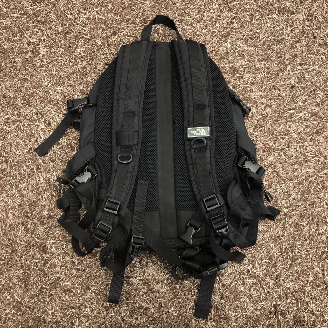 노스페이스 12L 미니샷 백팩 상품이미지4