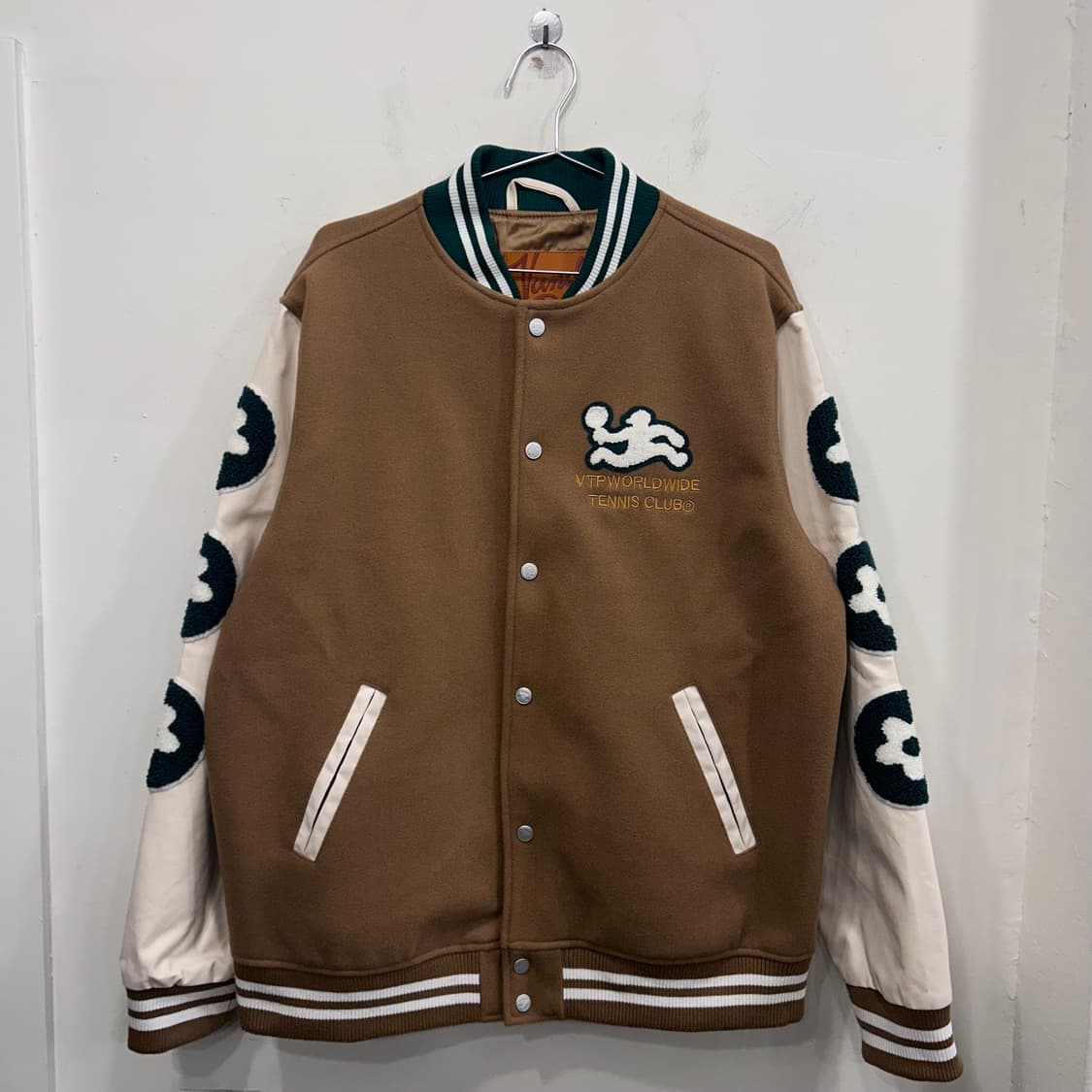 반디 더 핑크 VTP 테니스클럽 울 스타디움 자켓 상품이미지2