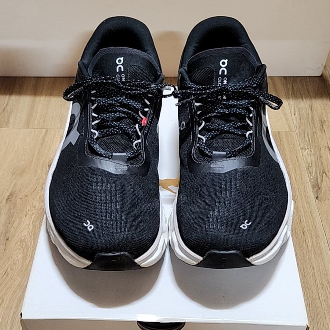 온러닝 275 클라우드 몬스터2 블랙 프로스트 상품이미지2