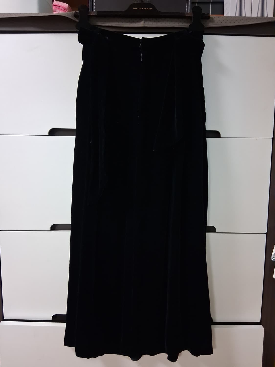 랄프로렌 블랙 벨벳 롱 스커트 (6) 상품이미지1