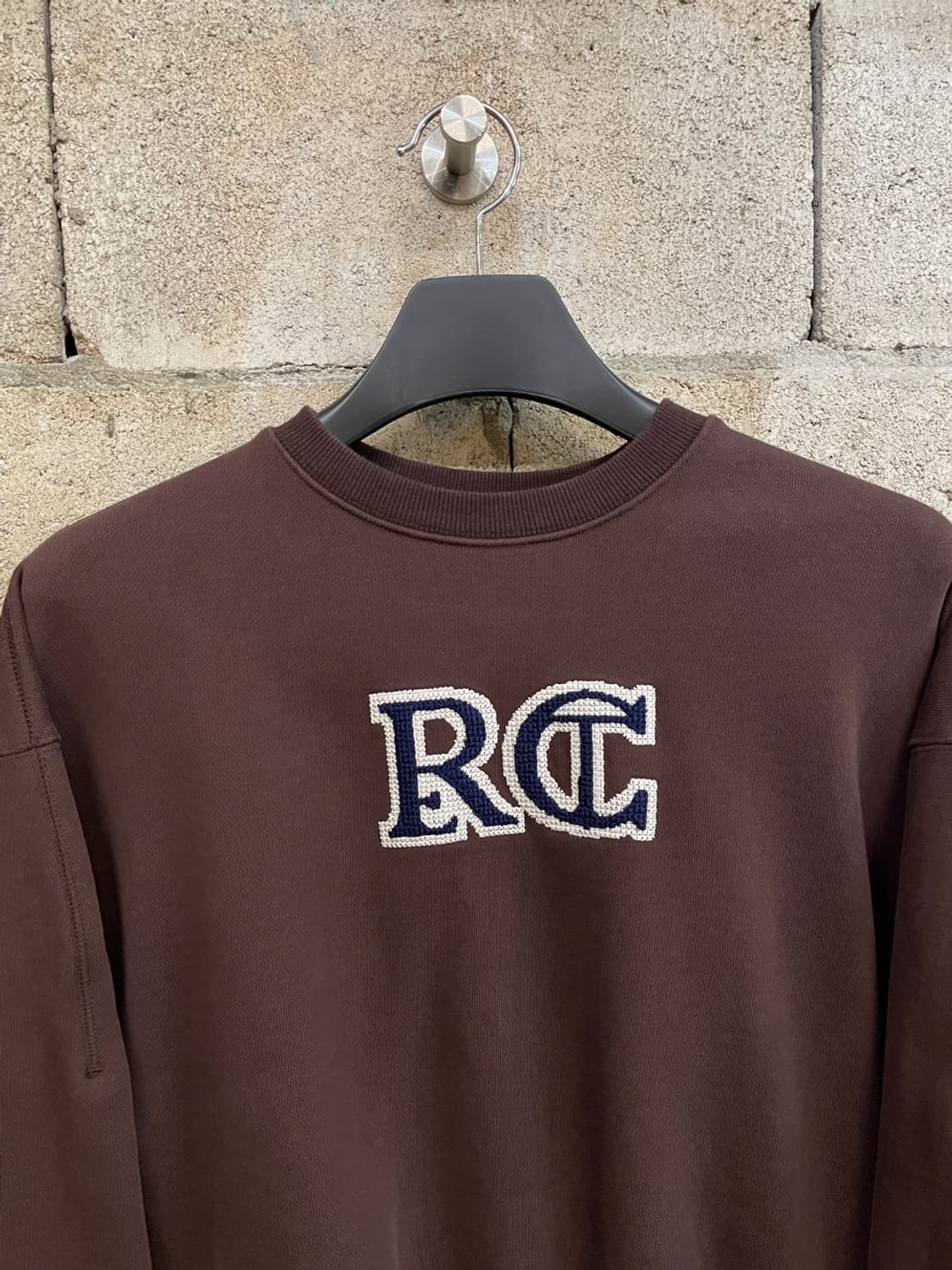 렉토 로고 크롭 맨투맨 상품이미지2