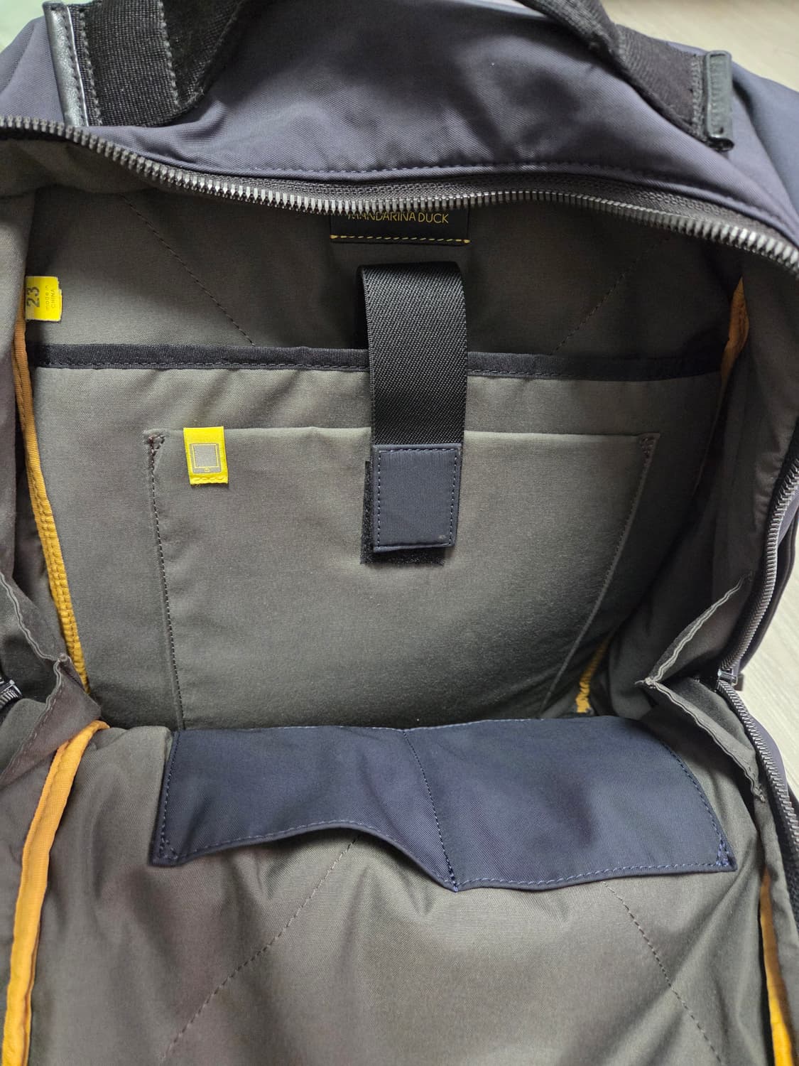 만다리나덕 백팩 상품이미지3