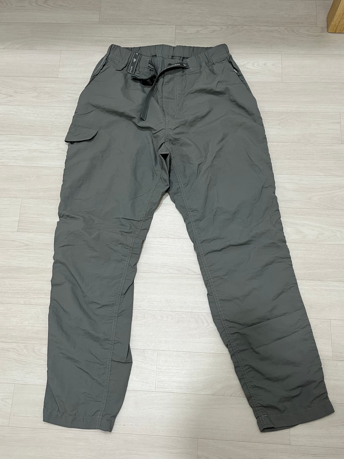 여성 M] 앤드원더 Ny taffeta hiker pants 그레이색상 상품이미지5