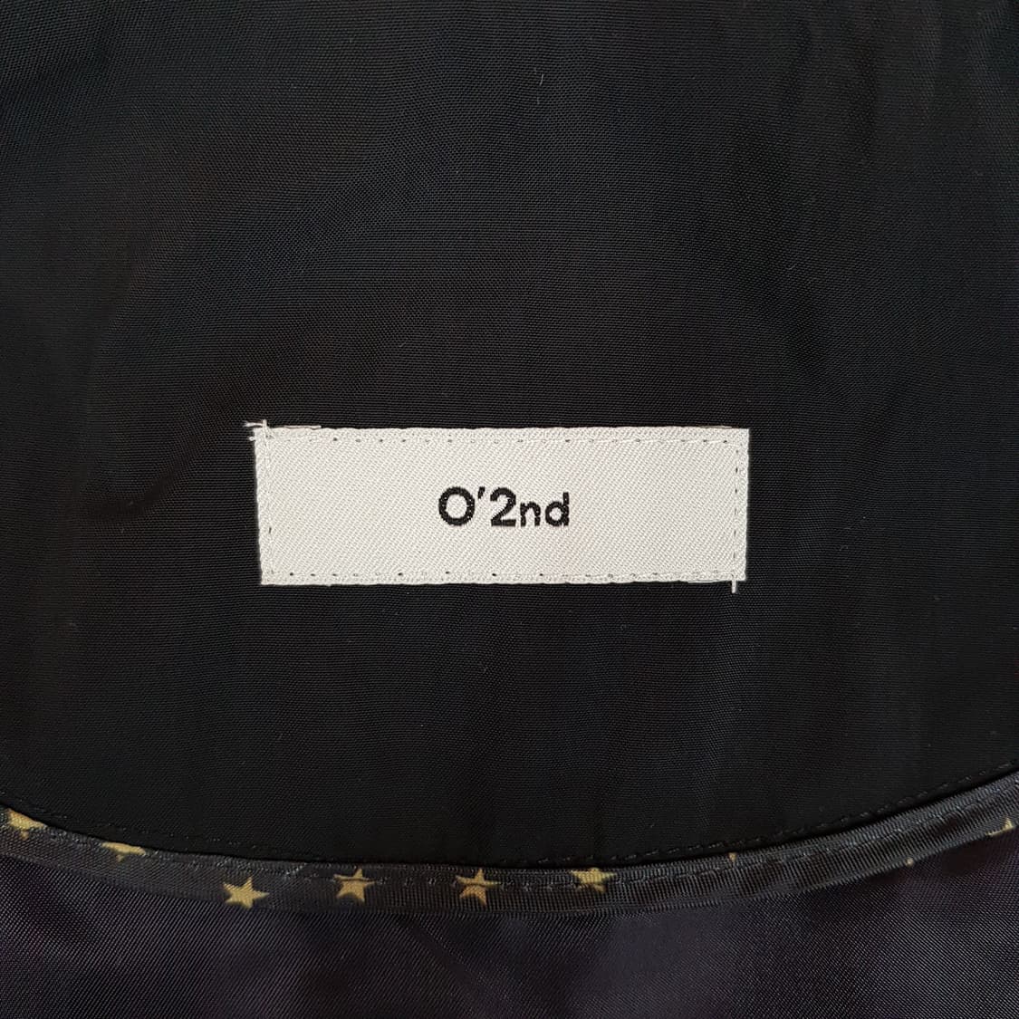 O2nd 오즈세컨  자수 포인트 노카라 점퍼 76-90-155사이즈 상품이미지6