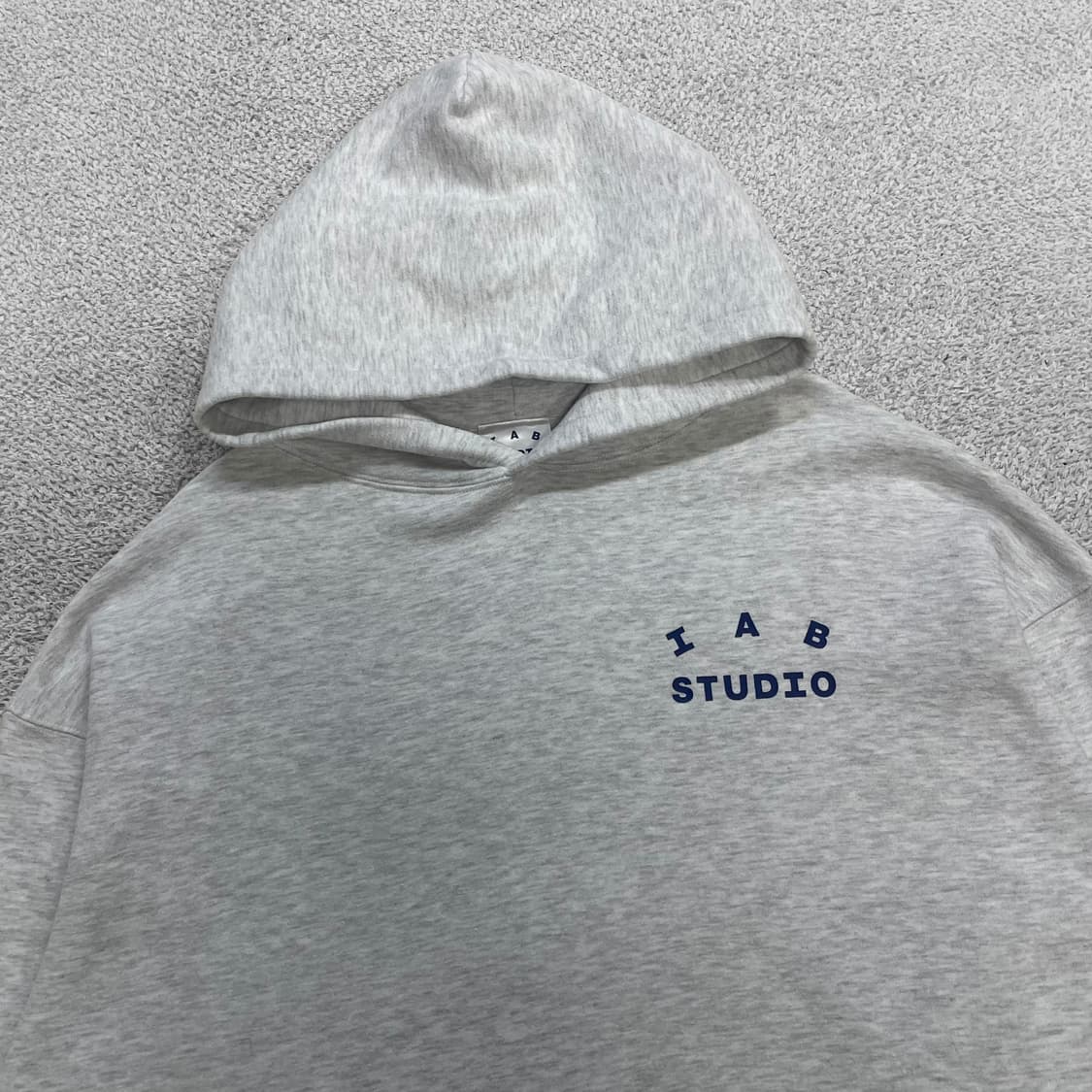 아이앱스튜디오 스펠 로고 후드티 라이트 그레이 상품이미지4