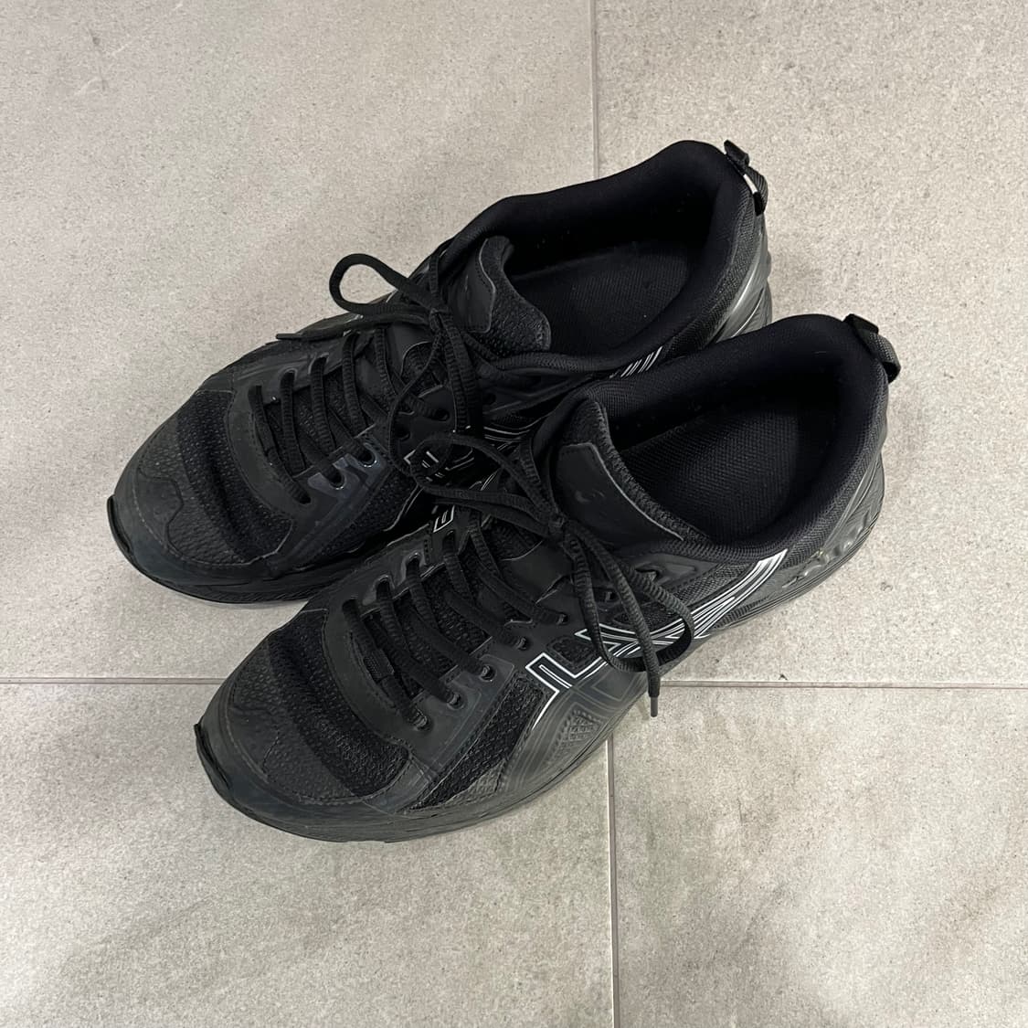 [282.5] 키코 코스타디노브 아식스 젤 버즈 블랙 상품이미지1