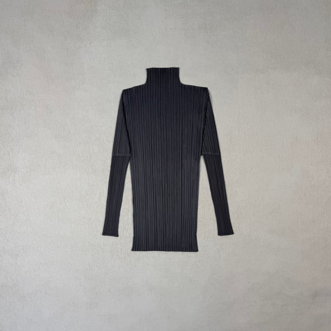 Long Sleeve Dark Gray 상품이미지1