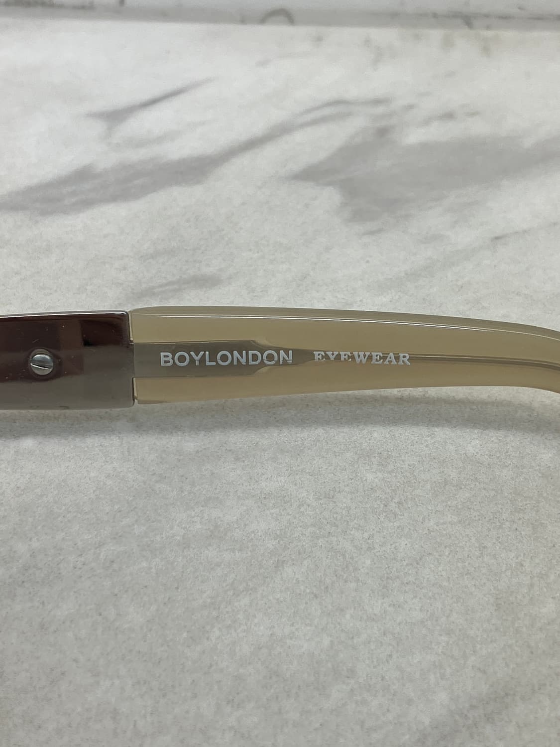 보이런던 Boy London 반투명 블루틴트 오벌 선글라스  상품이미지8