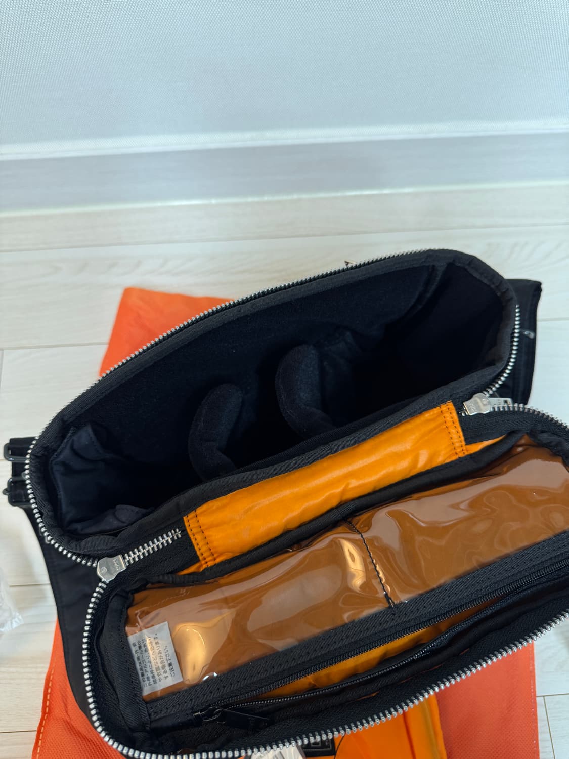 강민경 포터 탱커 카메라 백 블랙 상품이미지8