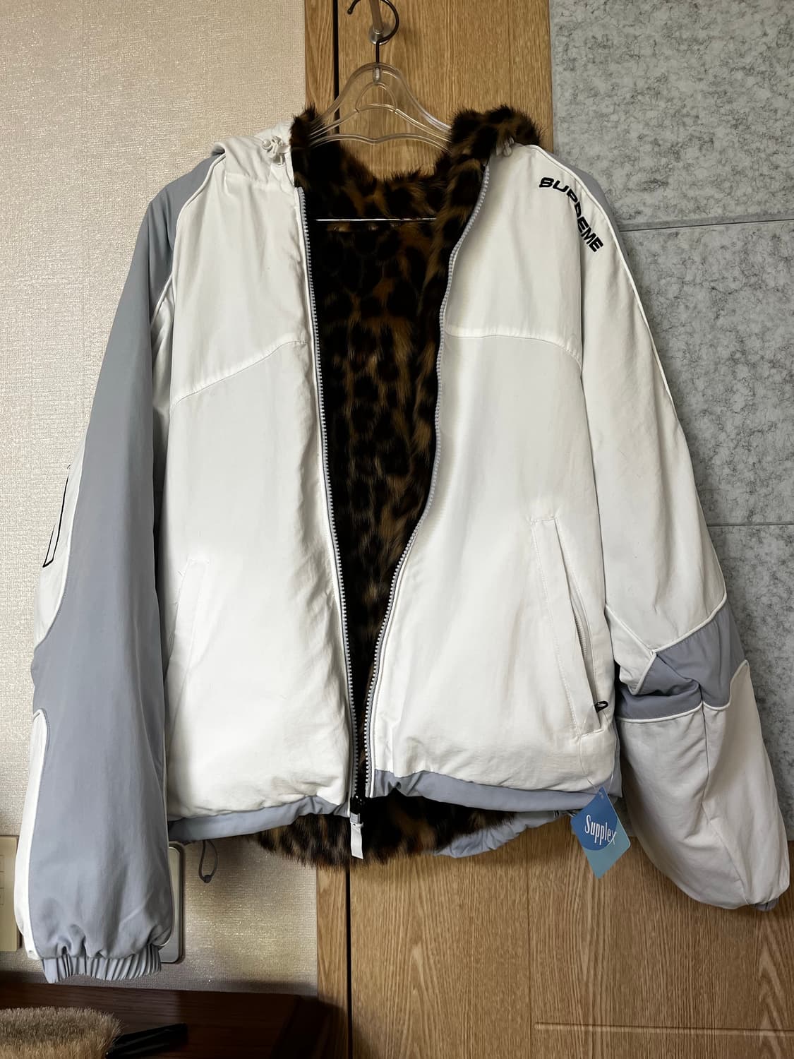 슈프림 포우 퍼 리버시블 후드 트랙 자켓 상품이미지3