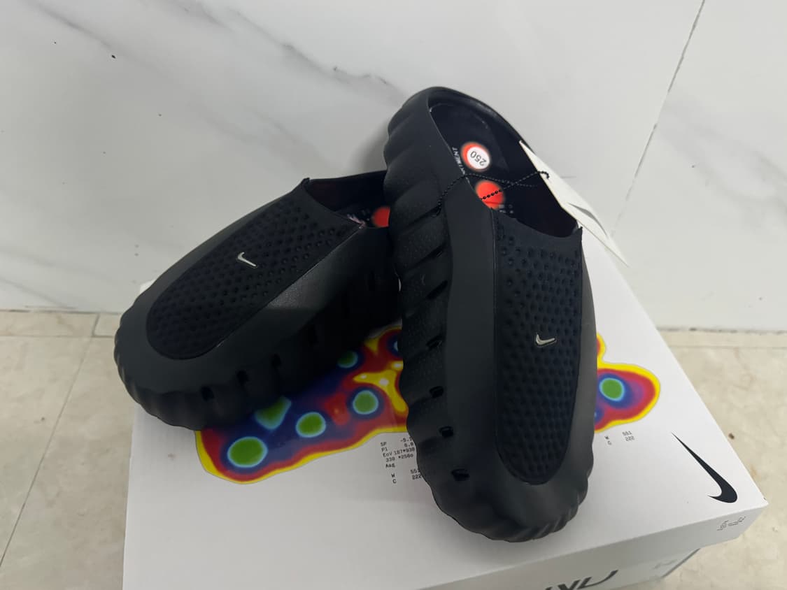 나이키 마인드 001 블랙 크롬

 상품이미지1