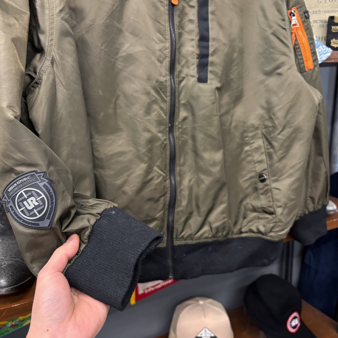 JPN 어반 리퍼블릭 모던 MA-1 봄버자켓 숄더패치 올리브 N669 상품이미지4