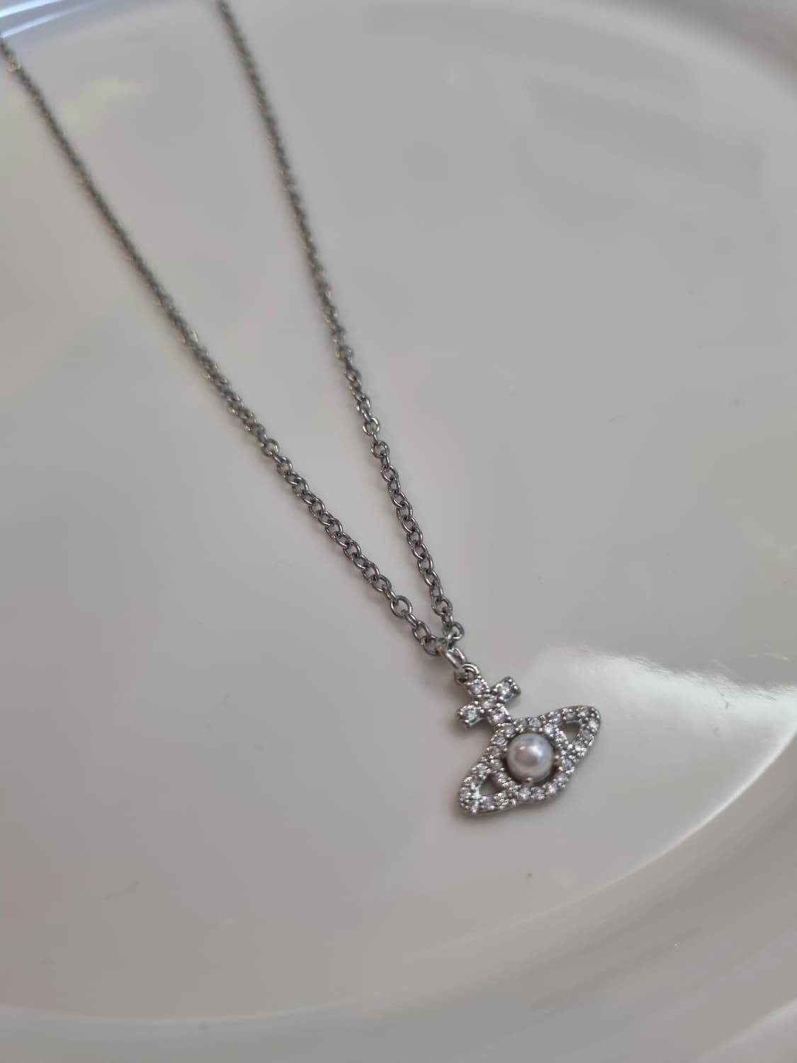 비비안웨스트우드 업사이클링 진주큐빅 목걸이 상품이미지1