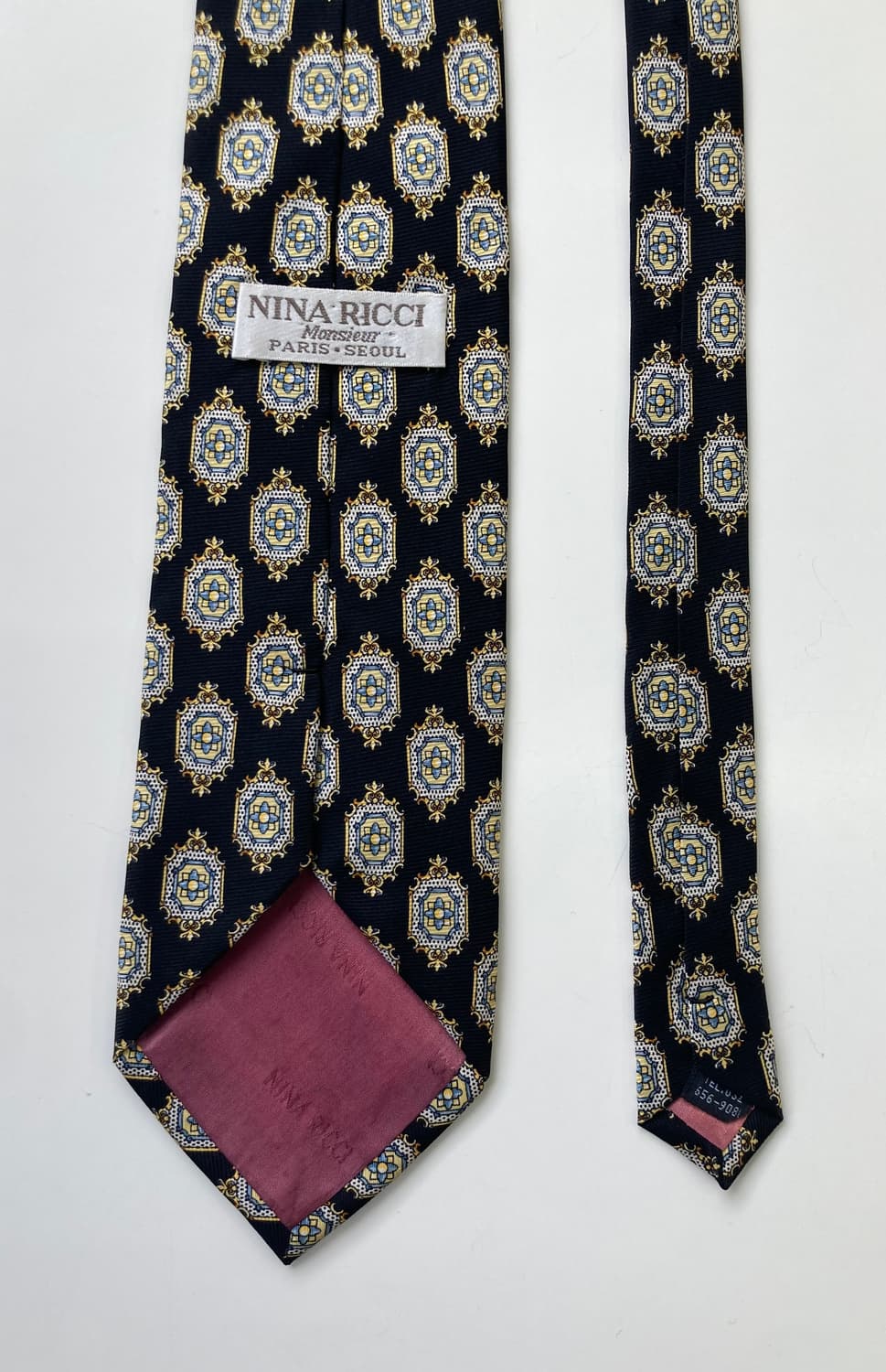 니나리치 넥타이 상품이미지2