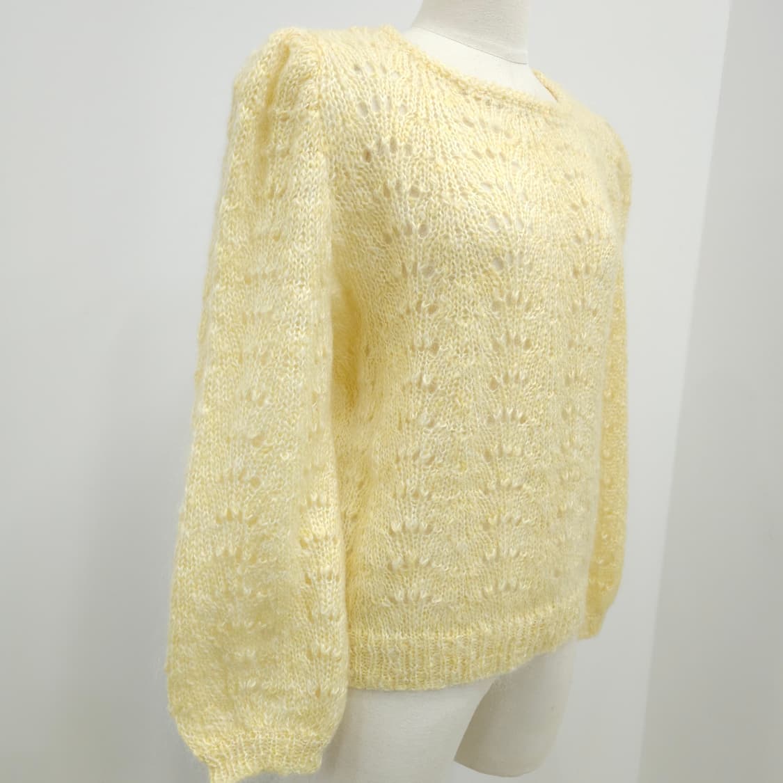  라이트 옐로우 울 펀칭 퍼프 니트  상품이미지2