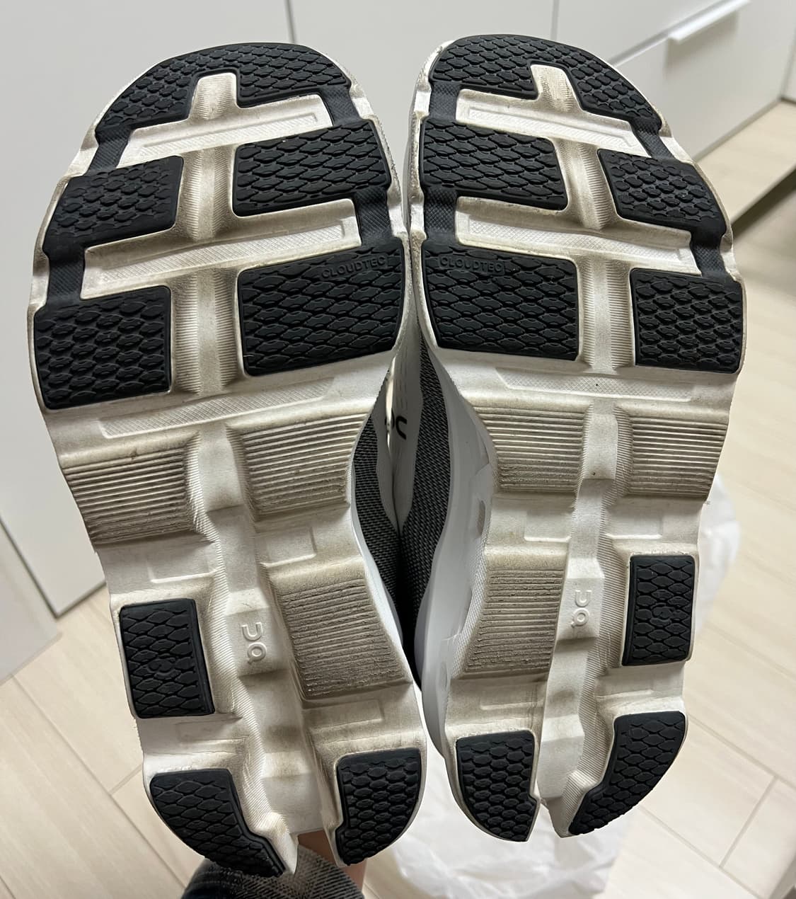 (260)온러닝 클라우드 몬스터2 화이트 상품이미지6