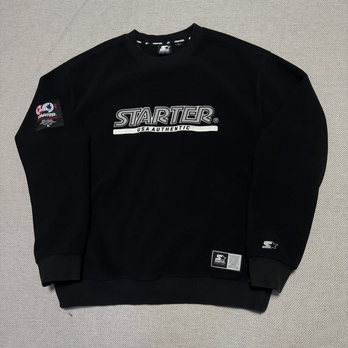 스타터 블랙 라벨 스펠아웃 플리스 맨투맨 상품이미지1