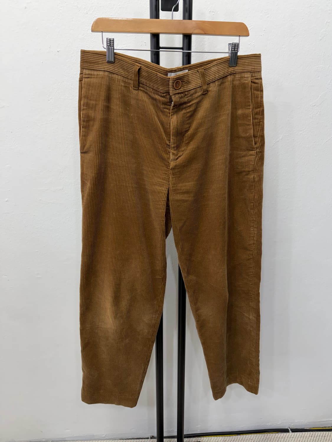 정품) COS 코스 남성 브라운 코듀로이 골덴 바지 50(35-36) 상품이미지1