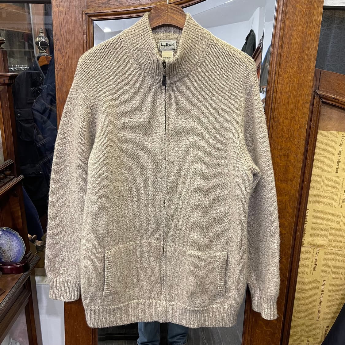 엘엘빈 집업 니트 상품이미지1