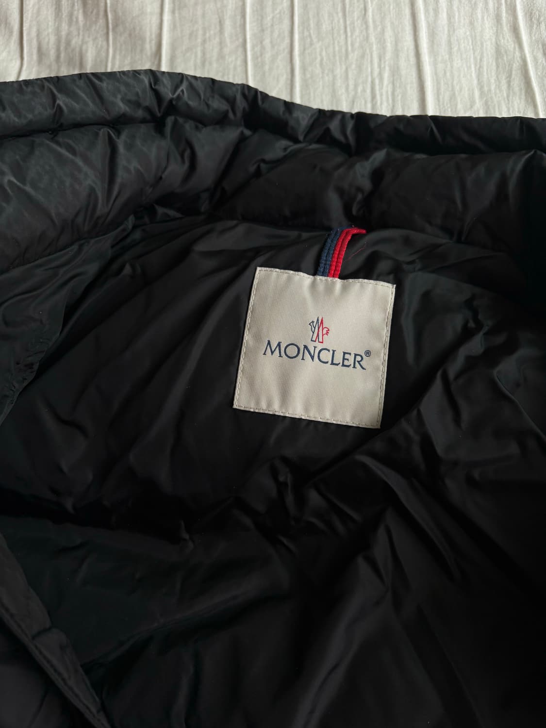 몽클레어 패딩 마르크 3사이즈 블랙 상품이미지3