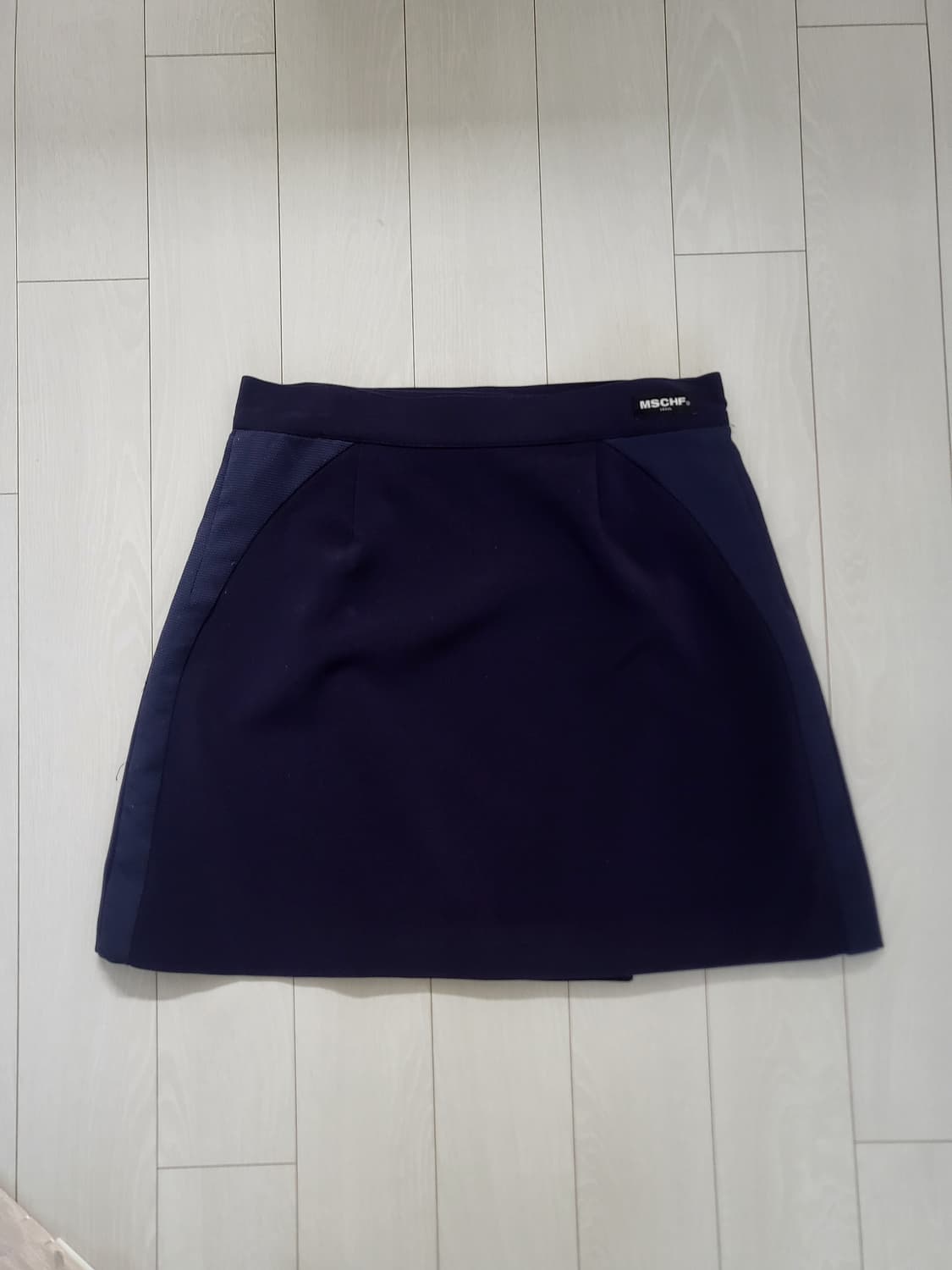 미스치프 콜아웃 유니폼 네이비 스커트 상품이미지2