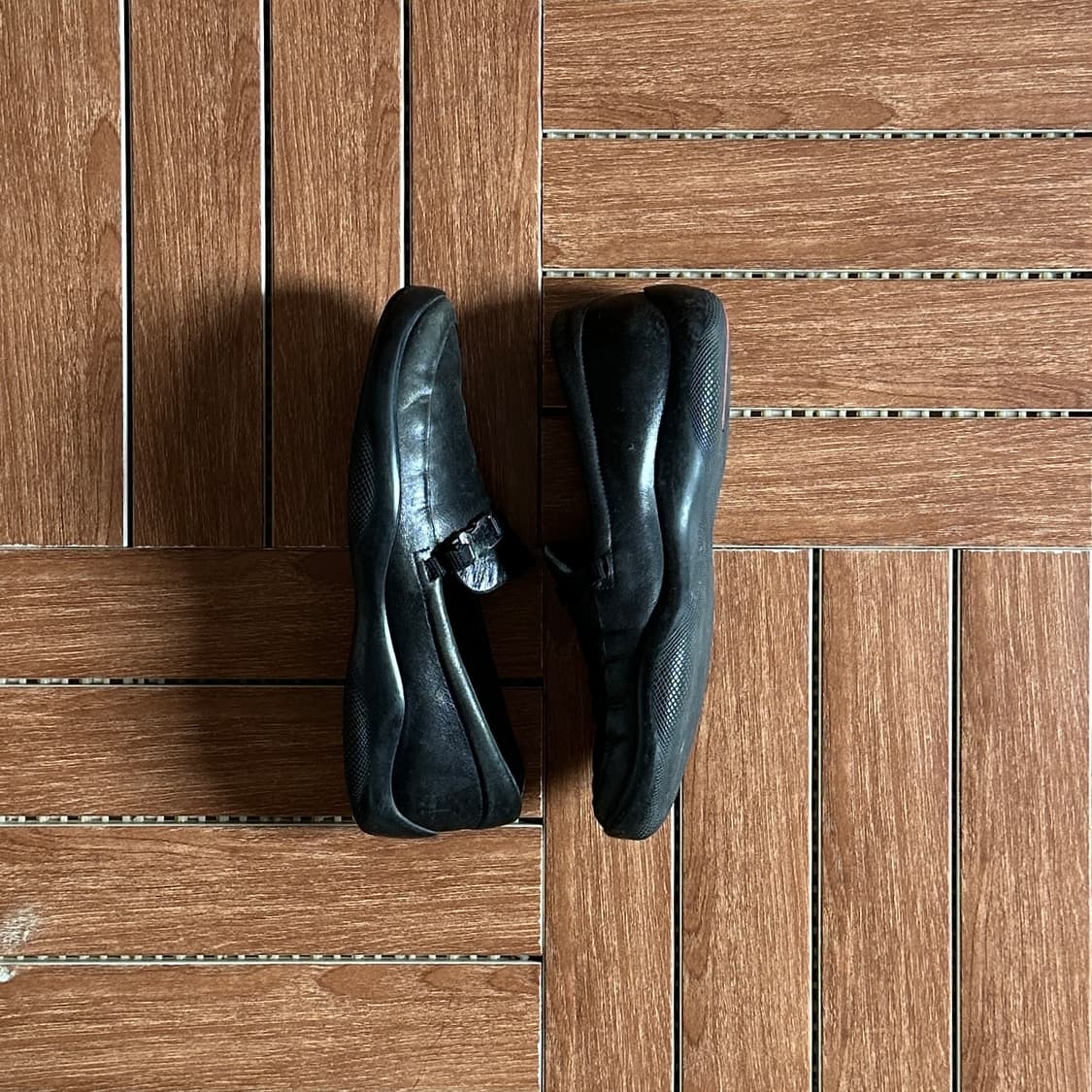 Prada sports buckle strap loafers 상품이미지2