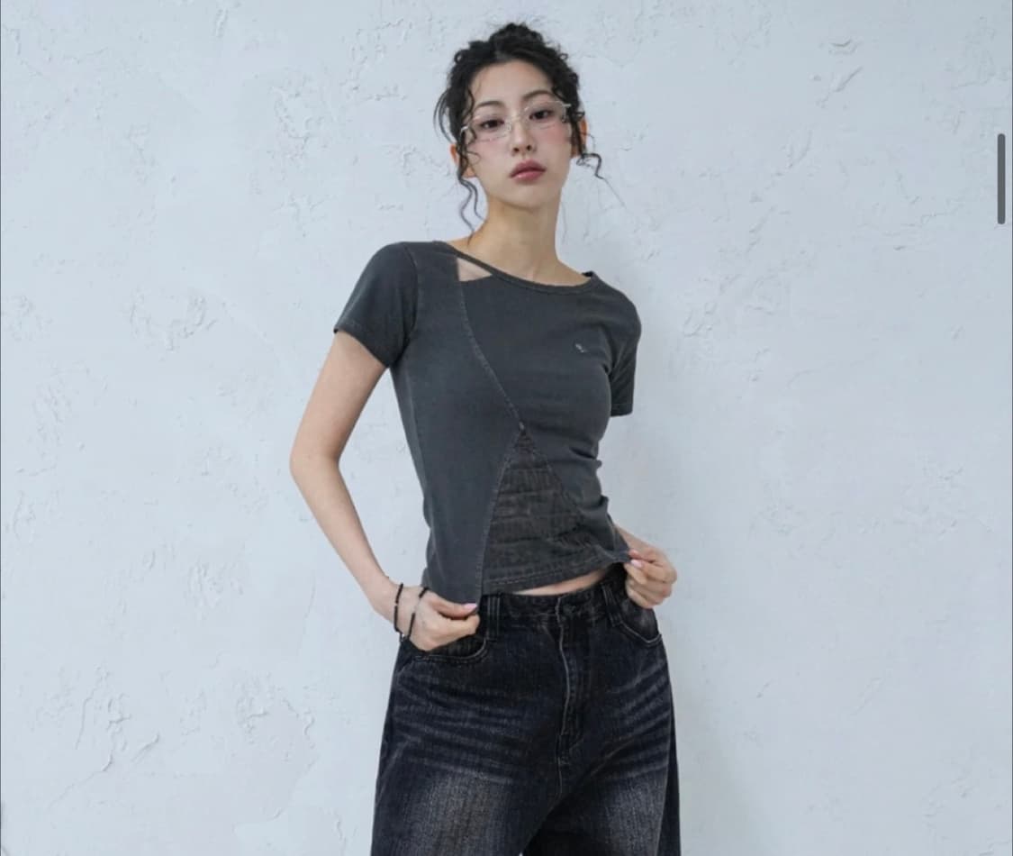 [새상품] 무신사 어반드레스 컷아웃 반팔티 회색 상품이미지7