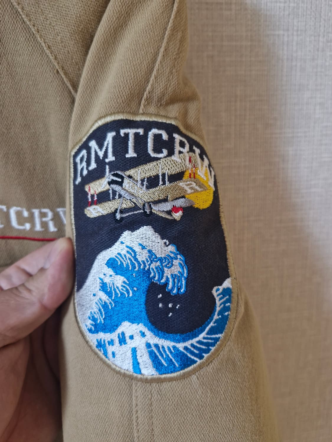 로맨틱크라운 넥카라 퍼 항공점퍼 베이지 L 상품이미지5