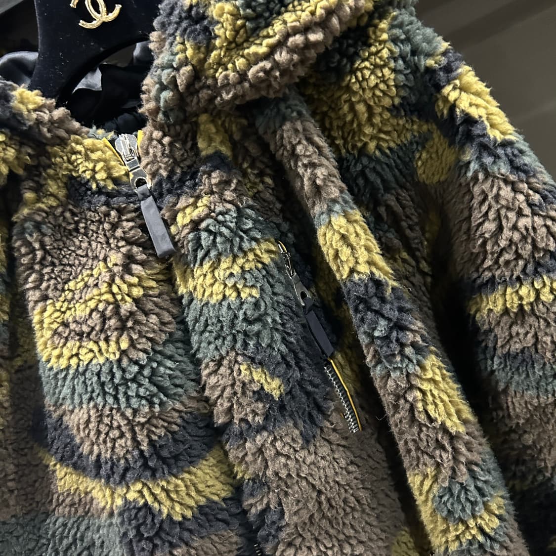 미우미우 카모 플리스 후드자켓 상품이미지4