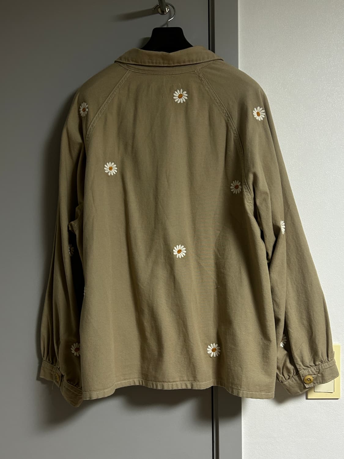 더그레이트 플라워 자수 야상 (비이커구매) 상품이미지3