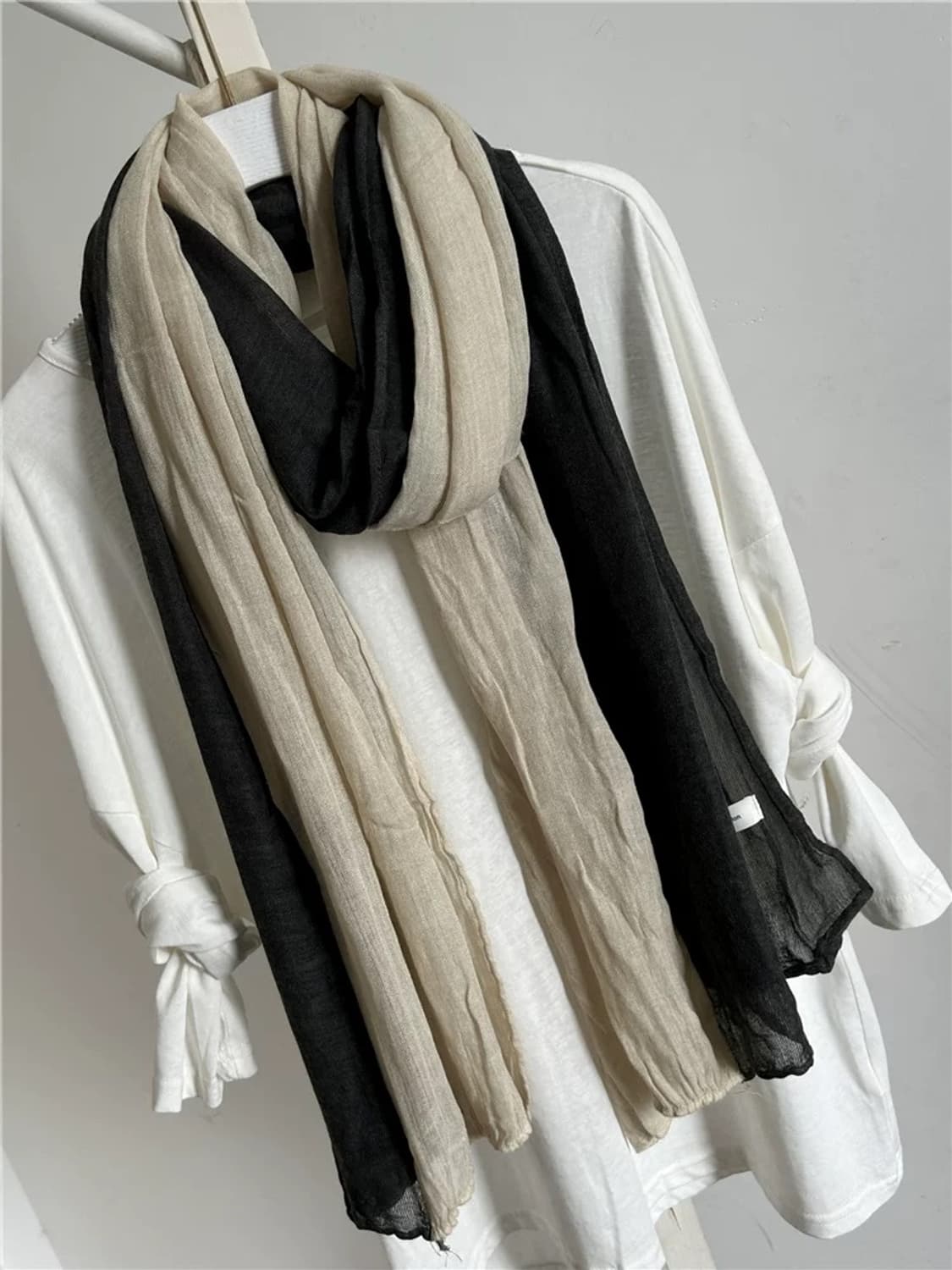 린넨 터치 빈티지 투톤 롱 스카프 상품이미지4