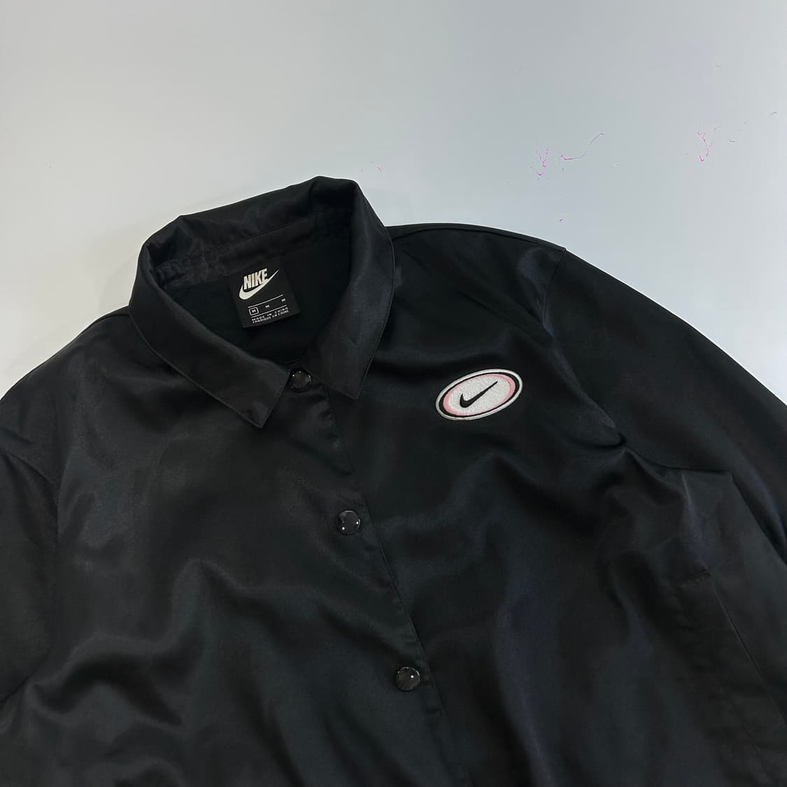 Nike 나이키 백 포인트 블랙 글로시 자켓 상품이미지4