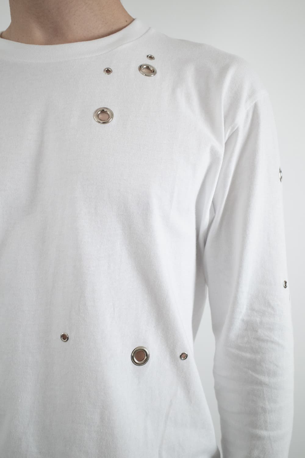 doesntmatter 더즌매러 아일렛 티셔츠 상품이미지3