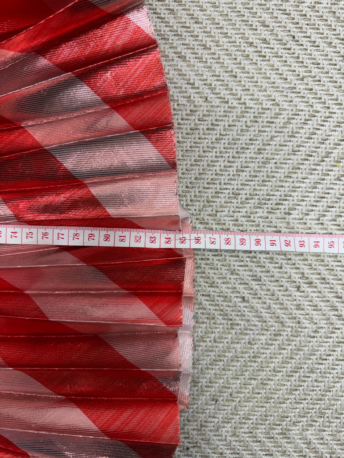 새제품) 오프화이트 정품 플리츠 주름 스커트 40 상품이미지10