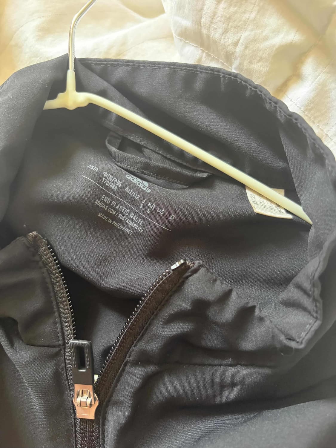 아디다스 슬림핏 바람막이 블랙 상품이미지3