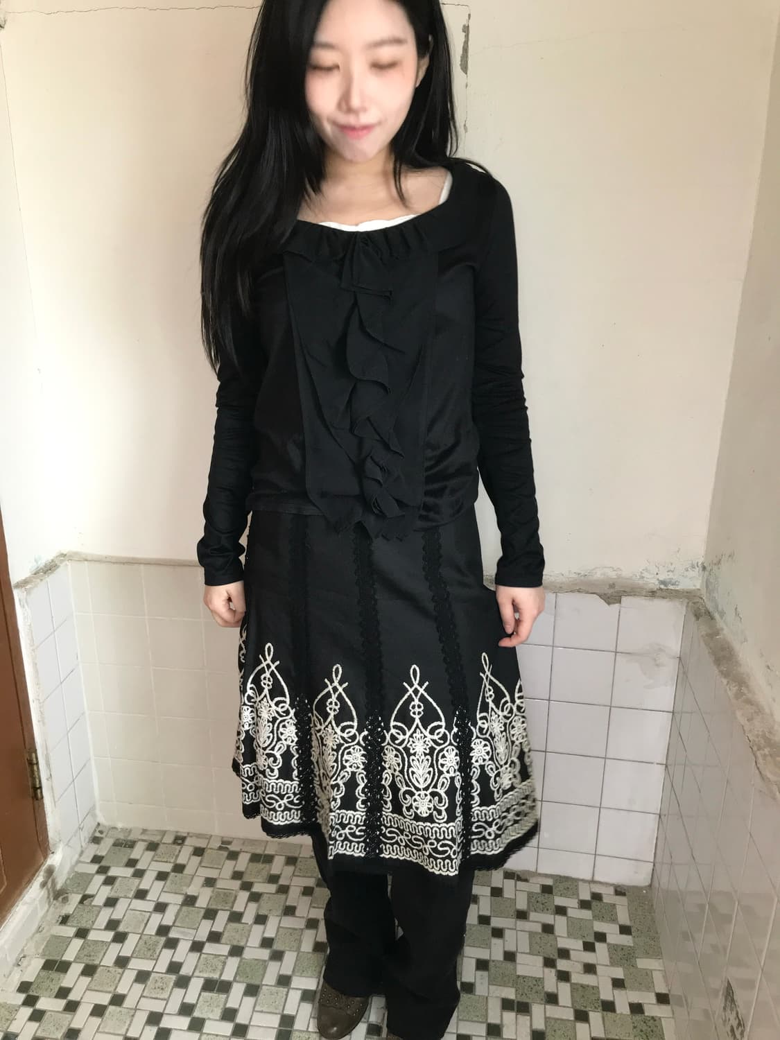 vintage black ruffle boat neck T sleeve 상품이미지3