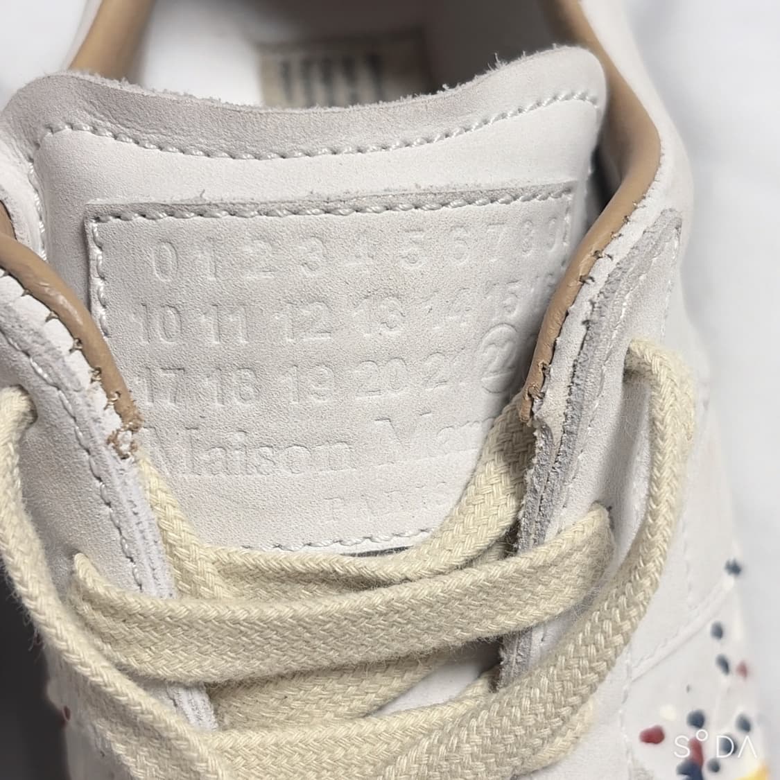 마르지엘라 독일군 페인팅 스니커즈 36 상품이미지3