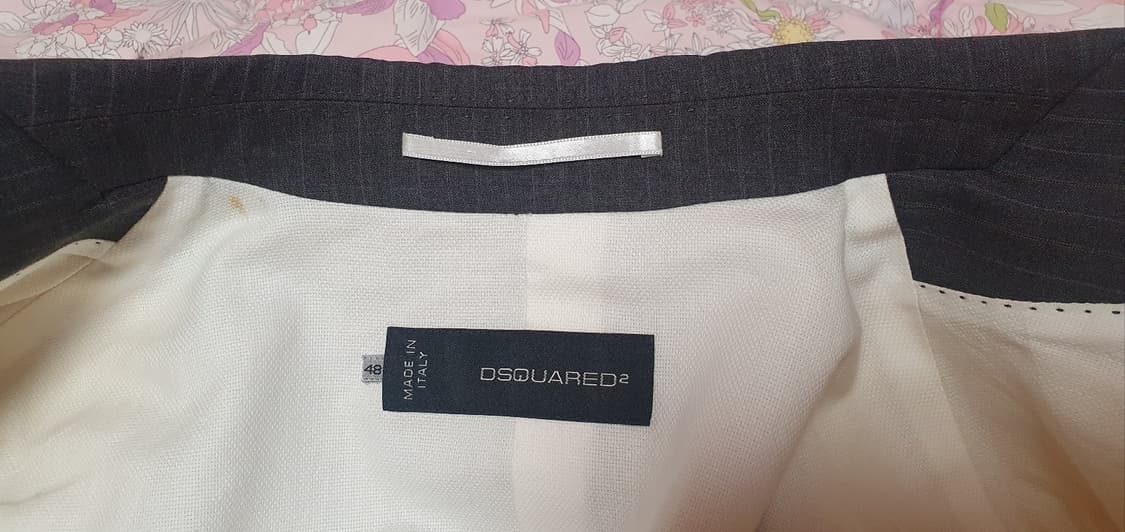 [명품/새상품] 디스퀘어드2 핀스트라이프 수트 (얇은 춘추용/48사이즈) 상품이미지3