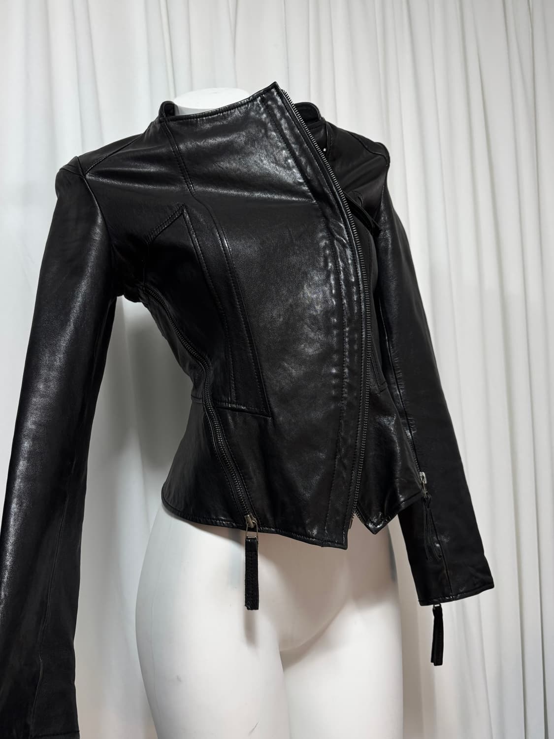 Black leather jacket 상품이미지1