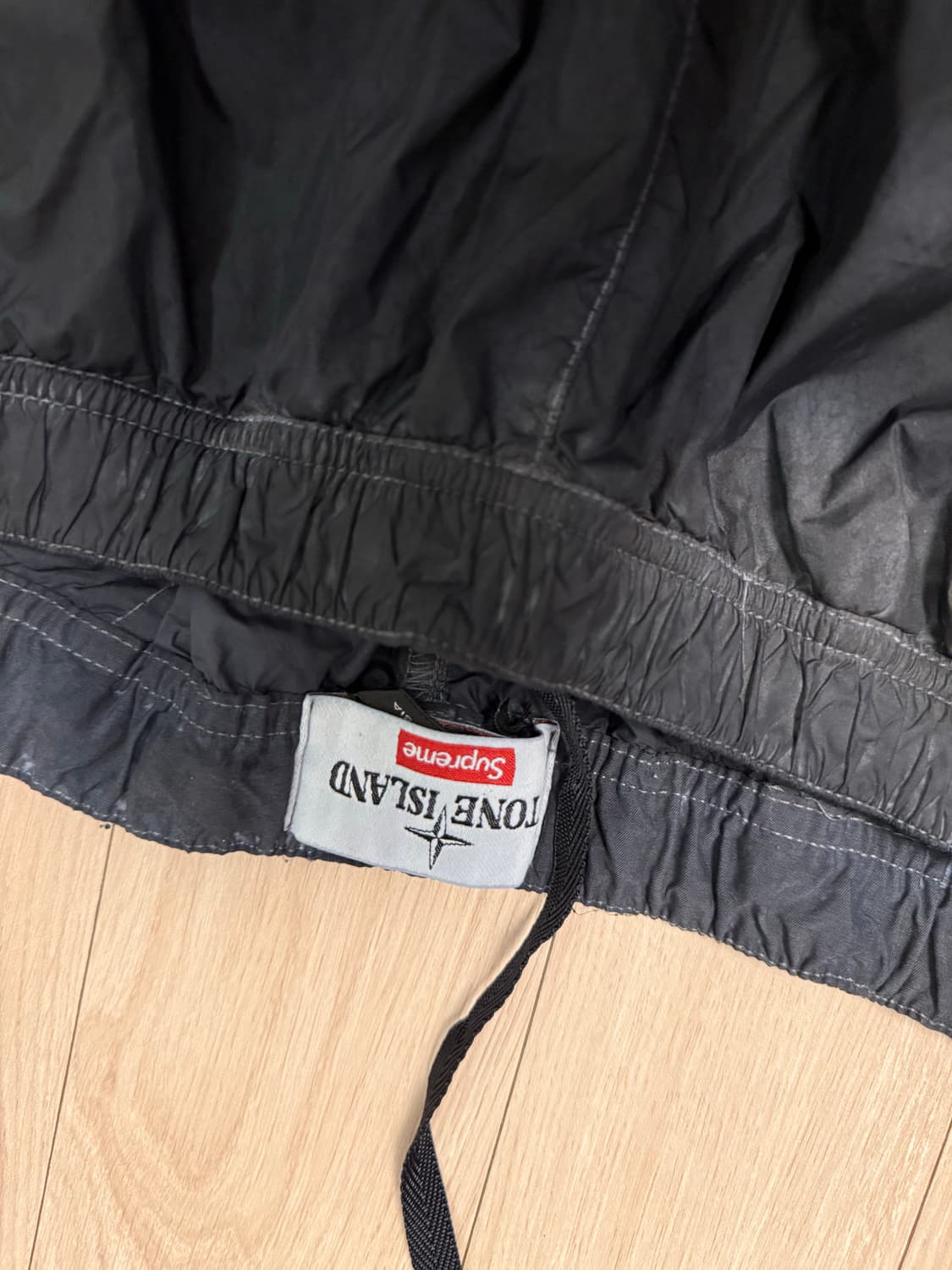 [L]20fw 슈프림x스톤아일랜드 페인티드카모나일론 카고팬츠블랙 상품이미지10