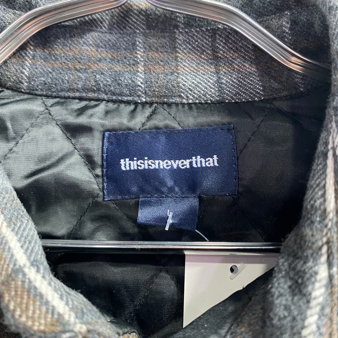 디스이즈네버댓 스펠아웃 체크 누빔 점퍼 B3495 상품이미지4