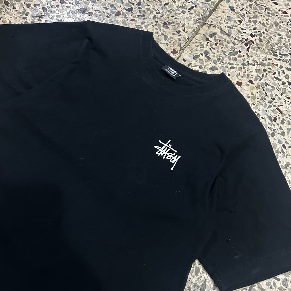 스투시(Stussy) 블랙 반팔티 상품이미지2