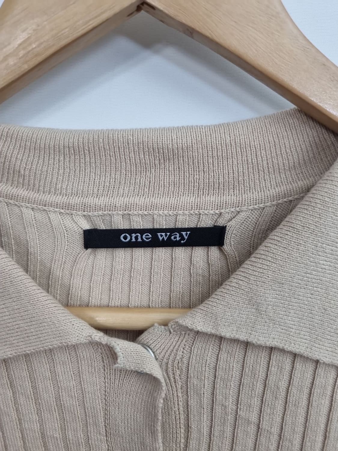 ONE WAY 베이지 카라 반팔 니트  상품이미지8