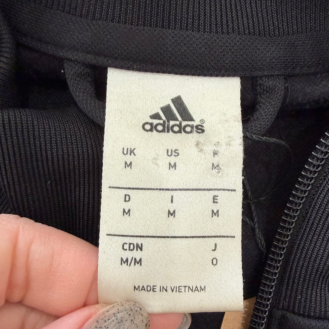 243. 아디다스 첼시 해외판 검은져지 트랙탑 상품이미지2