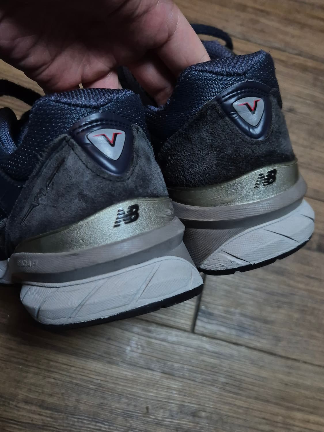 뉴발란스 990v5 네이비 275 2E 상품이미지4