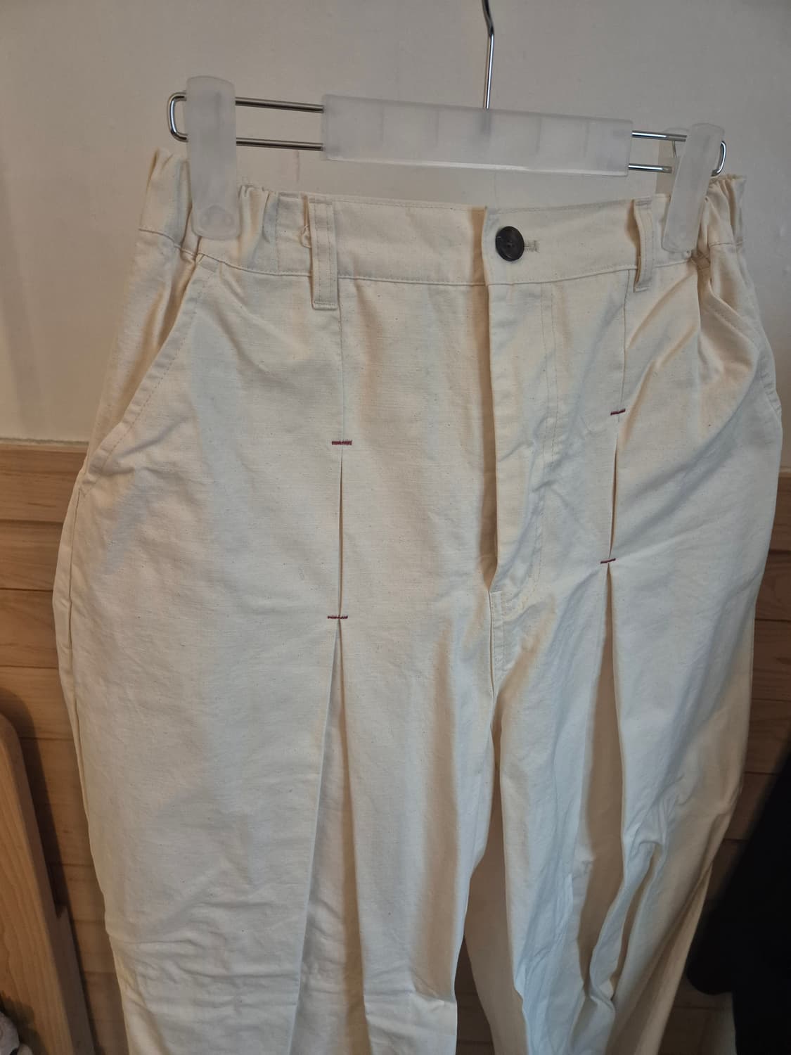 앵글런 Unbalance Long Tuck Balloon Pants 상품이미지3