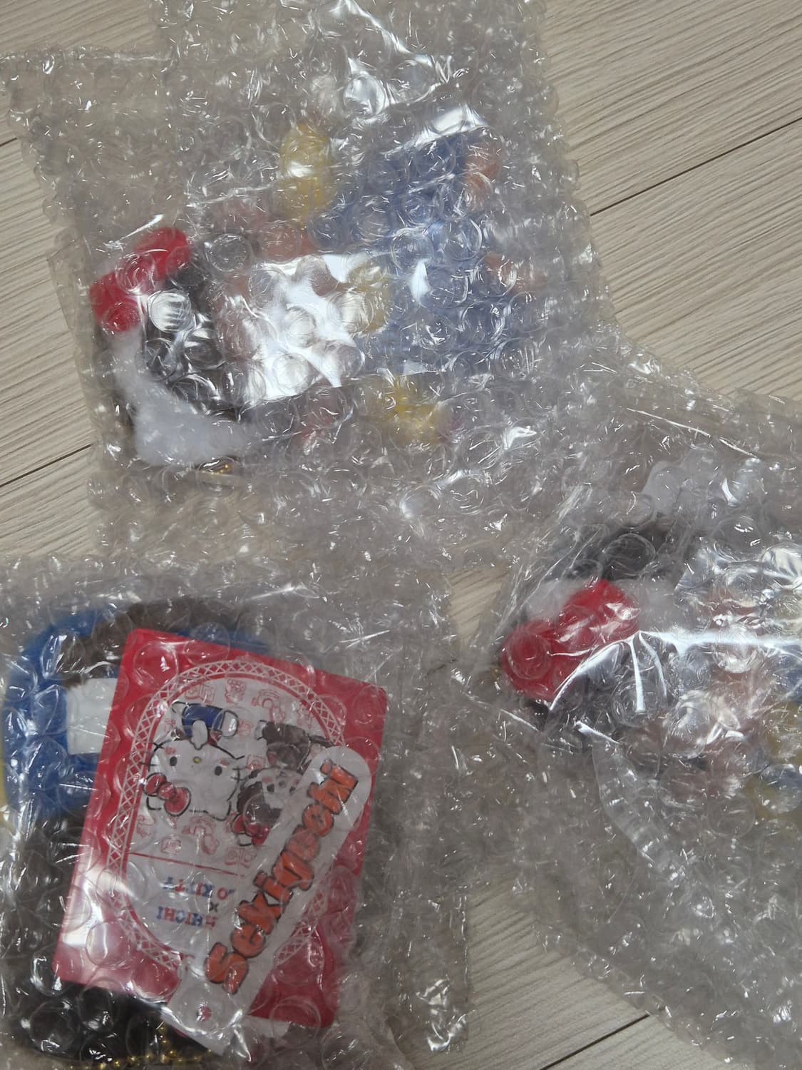 몬치치 헬로키티 키링 정품 새상품 2개남음 상품이미지2