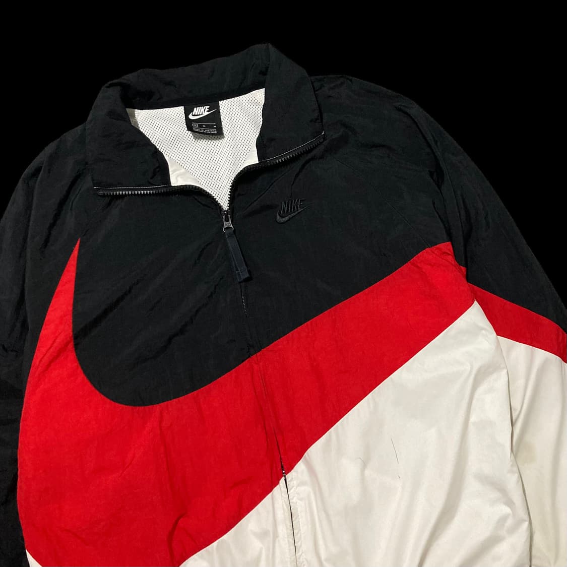 NIKE 나이키 빅 스우시 검빨 바람막이 상품이미지3