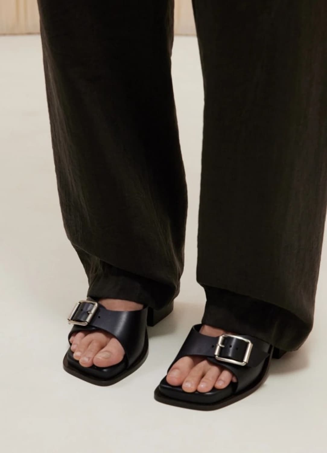 Lemaire 스퀘어힐 36 사이즈 판매합니다 상품이미지4