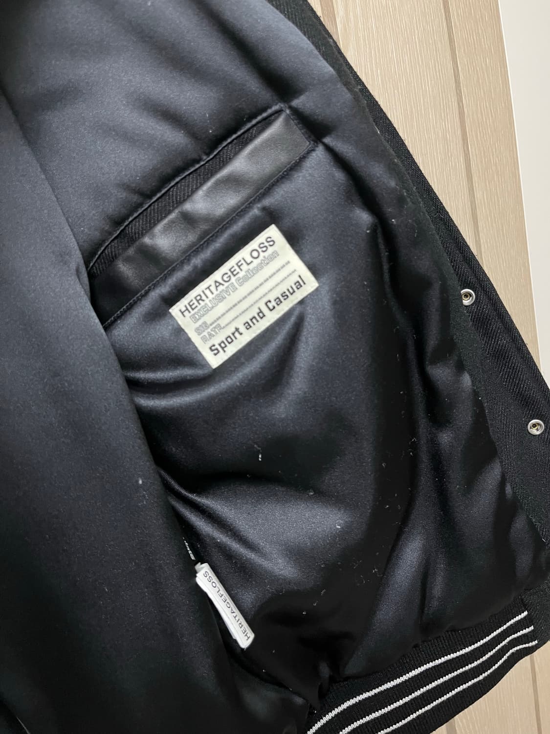 헤리티지플로스 바시티 자켓 블랙 상품이미지8